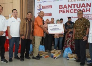 Plt Bupati Langkat Apresiasi Kegiatan Bakti Sosial Bantuan Pangan Pencegahan Stunting PWI Langkat