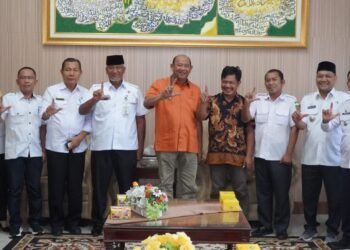 Syah Afandin Terima Audiensi dari Asosiasi Guru Agama Islam dan Persatuan Tukang Bakso