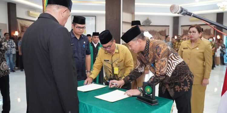 Plt Bupati Langkat Lantik 8 Pejabat Eselon II, Ingatkan Tiga Peran Pemimpin