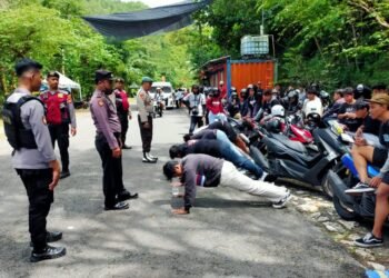 Razia Gabungan Polres Gunungkidul, Amankan Rombongan Pelajar Konsumsi Miras Jenis Arak