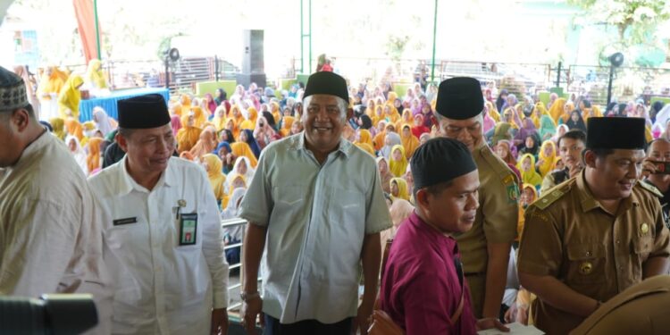 Hadiri Isra’ Mi’raj di Kecamatan Selesai, Syah Afandin Didoakan Terus Pimpin Langkat Hingga 2029