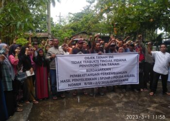 Puluhan warga kelurahan Landasan Ulin Barat Kota Banjar Baru Pinta Presiden RI batalkan PTSL