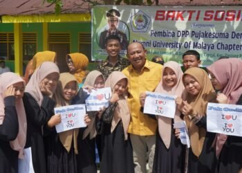 Syah Afandin Hadiri Baksos dan Pelantikan Pengurus Ikatan Alumni Kebidanan Langkat