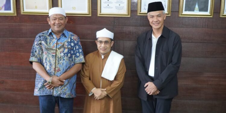 Kunjungi Tuan Guru Besilam, Ganjar Pranowo Disambut Plt Bupati Langkat