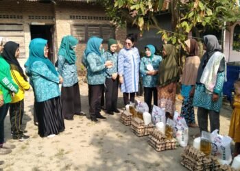 Jelang Ramadhan, PKK Langkat Bagikan Paket Sembako ke Kaum Dhuafa
