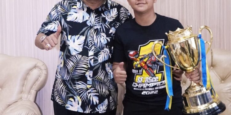 Gio Vandio Putra Tanjungpura Juara Nasional Moto Cross, Syah Afandin: Saya Sangat Bangga