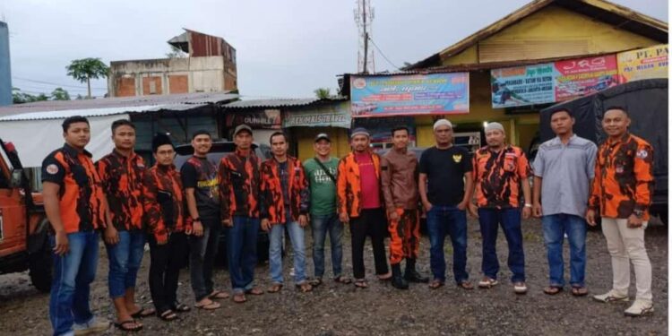 Pengurus PAC PP Padang Sidempuan Selatan Bersama Ranting Kelurahan Padang Matinggi Kembali Bagikan Takjil