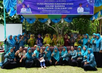 Tim Evaluasi TP PKK Provsu Kunjungi Desa Perkebunan Bukit Lawang Bahorok