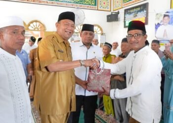IPHI & PT LNK Berikan Bantuan ke Kaum Dhuafa, Afandin Berterima Kasih