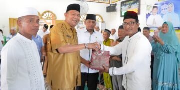 IPHI & PT LNK Berikan Bantuan ke Kaum Dhuafa, Afandin Berterima Kasih