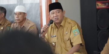 Sholat Zuhur Jadi Imam, Usainya Afandin Isi Tausiyah