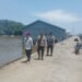 Polres Kayong Utara Datangi TKP adanya aduan masyarakat tentang Kebakaran Di Kawasan Hutan di Pangkalan Pendaratan Ikan