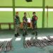Satgas Pamtas RI-MLY Yonarmed 19/105 Trk Bogani Serahan Senjata Api Rakitan Dan Munisi Hasil Operasi Kepada Denpal XII/I Sintang