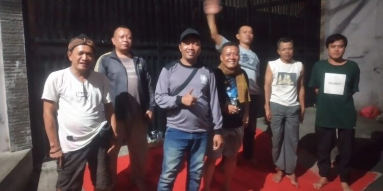 Sabtu.29 April 2023. Antisipasi Tawuran Warga Gelar Ronda.