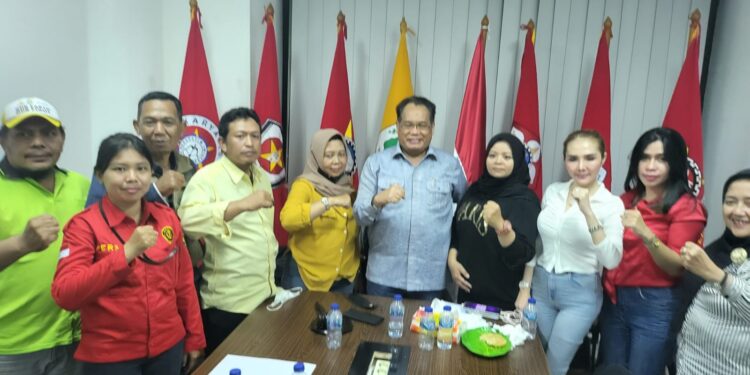 Dugaan Kekerasan Yang Dialami Pengurus Depicab SOKSI Jakut, Setelah Melaporkan Oknum Jurnalist Ke Polsek Cilincing Korban Di Intimidasi. Ketum Depinas SOKSI Angkat Bicara !!