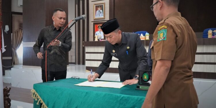 Fokus Capai Tujuan Organisasi, 79 Pejabat Eselon Jajaran Pemkab Langkat Dilantik