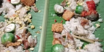 Unik !! Warga Cicadas Di RT 01/03 Makan Pakai Daun Pisang, Olvy : Momen Kebersamaan Di Acara Ngeliwet