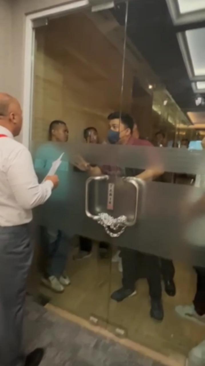 David Darmawan Terancam Didatangi 17 Orang Tak Diundang Ada Apa Dengan Keamanan Di Gedung The Manhattan Square?