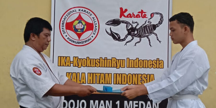 Karate Kala Hitam Indonesia Dojo MAN-1 Medan Gelar Ujian Kenaikan Tingkat