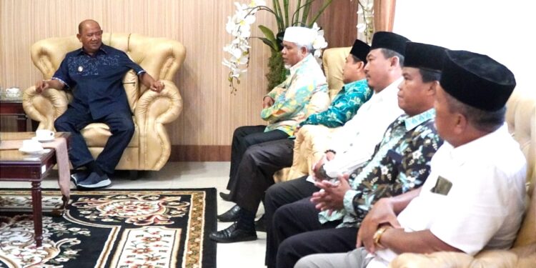 FKUB Langkat Undang Syah Afandin di Pelantikan Pengurus