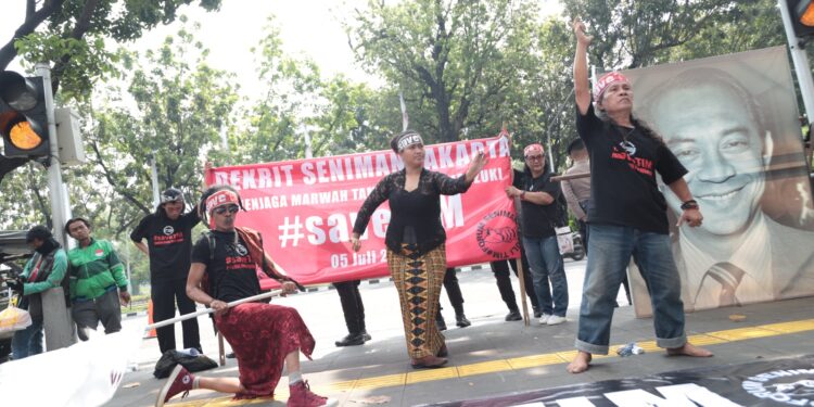 Forum Seniman Peduli Taman Ismail Marzuki Serahkan Dekrit Tentang Blud Yang Diserahkan Kedapa PJ Gubernur DKI Jakarta