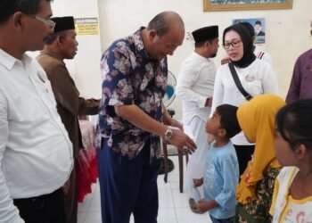 Ikut Santuni Anak Yatim Bersama FSKS, Ke depan Syah Afandin Sedekahkan 1 Ton Beras Tiap Bulan