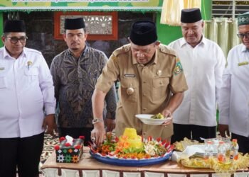 Plt Bupati Langkat Resmikan Musholla MTsN 3