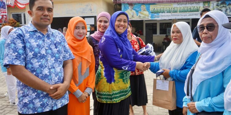 Hadiri LPPLU, Ny Endang Kurniasih Ingin Lansia Jaga Kesehatan