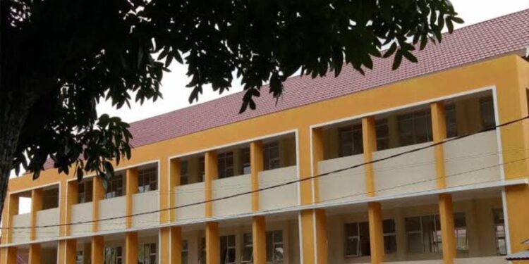 Surat Edaran Sumbang Komite SMA 1 Tanah Datar Sumbar, Berbau Pungutan