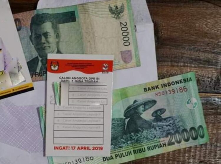 Di Bekasi Mulai Ramai Bacaleg Partai Politik Bagi” Amplop dan Sembako