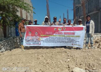 Polsek Muara Tami Bahas Kamtibmas Bersama Pekerja Bangunan Di Holtekamp