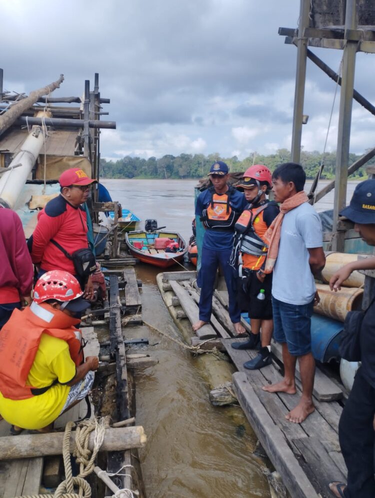 Polres Sintang Diminta Amankan Lanting Jek dan Pemiliknya Bernama Apong Yang Mengakibatkan Warga Tenggelam di Kelurahan Kedabang
