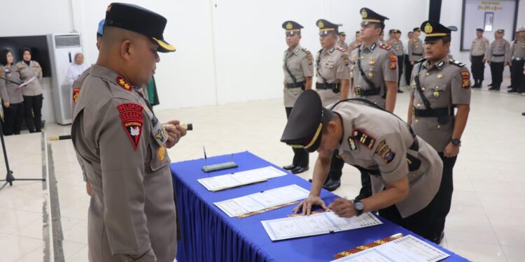 Upacara Serah Terima Jabatan di lingkungan Polres Pelalawan