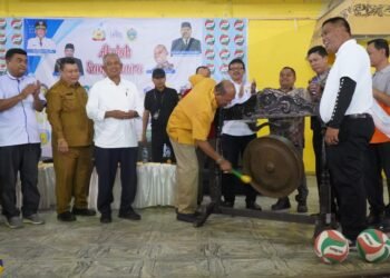 Syah Afandin Buka Turnamen Volly Antar Pelajar SMA/SMK Negeri dan Swasta