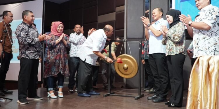 Syah Afandin Buka Bimtek Peningkatan Kapasitas ORSOS Dinsos Langkat