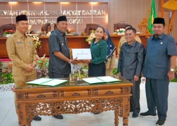 Syah Afandin Sampaikan Ranperda APBD Langkat 2024