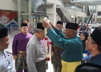 Rombongan Pemkab Langkat Sambut Kedatangan President DMDI di Bandara Kuala Namu