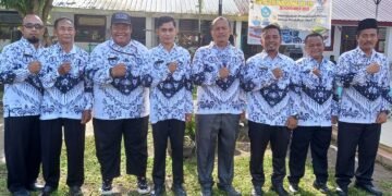 Semangat Meriah Peringatan HUT PGRI Dan HGN Di UPTD SMPN 3 Pulau Rakyat