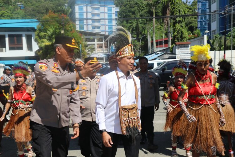 Srena Mabes Polri Tinjau Pelayanan Publik Polresta Jayapura Kota
