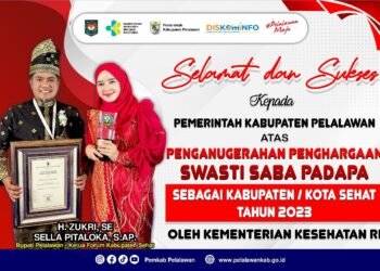 Bupati H.Zukri Terima Penghargaan Swasti Saba Padapa