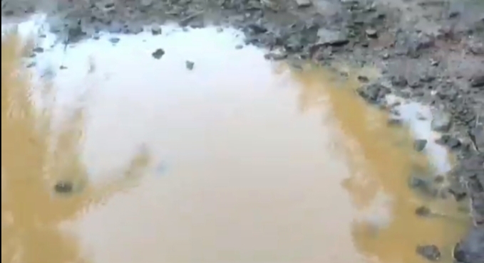 Aktivis Soroti Jalan Rusak Parah Bertahun-tahun di Bandar Sribhawono Lampung Timur Tak Disentuh Pembangunan