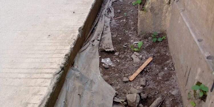 LSM LPKN Soroti Pembangunan Jaling, Diduga Asal-asalan Betonisasi Jalan Lingkungan Dikampung Dayeuh Desa Sukanagara Rusak Parah