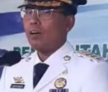 Dua Kelompok Masyarakat Tapteng Gelar Aksi Demo Di Tempat Berbeda
