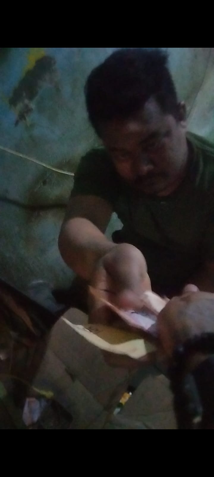 Marak Penjualan Obat Golongan G Di Toko Kosmetik Depan Komplek Dosen IKIP Ke Remaja Dan ABG Memicu Begal Dan Tawuran Di Pondok Gede