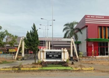 Sintang Lautan Asmara,Oknum Siswa Di Salah Satu Sekolah Berbuat Mesum