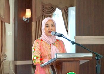 Ny. Uke Faisal Hasrimy Hadiri Pengajian DWP Kab.Langkat Pertamanya