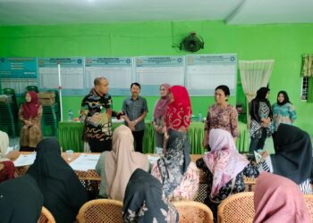 Pj. Bupati Langkat Faisal Hasrimy melakukan Sidak di Kantor Desa Tanjung Jati Kecamatan Binjai