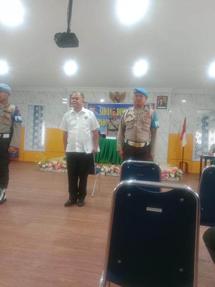 Pemantau Keuangan Negara ( PKN ) ikuti sidang disiplin di polres Siak Riau