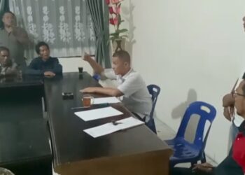 Masyarakat 9 ( Sembilan ) Desa Kec. Sorkam Berbondong-bondong Geruduk Kantor PMD Kab. Tapanuli Tengah, Minta Kades Bermasalah Dinonaktifkan.