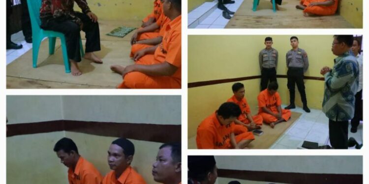 Kapolres Kota Sibolga Adakan Binrohtal Bagi Tahanan.